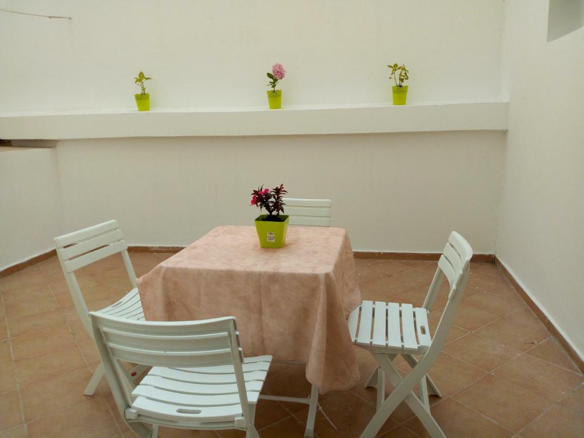 Chic Appart Vue Sur Piscine Tanger Exterior foto